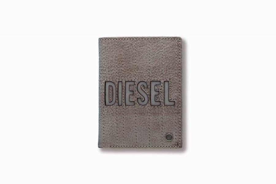 ***BITLLETER DIESEL PELL GRIS | 8435382704178 | DIE5279602 | Llibreria La Gralla | Llibreria online de Granollers