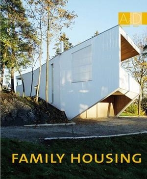 FAMILY HOUSING | 9788496823426 | MINGUET, JOSEP MARIA/MIRA, ÓSCAR | Llibreria La Gralla | Librería online de Granollers