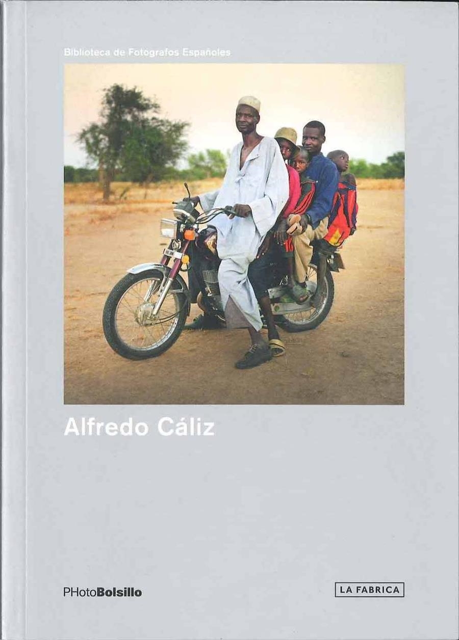 ALFREDO CALIZ (PHOTOBOLSILLO) | 9788492841134 | CÁLIZ, ALFREDO | Llibreria La Gralla | Librería online de Granollers
