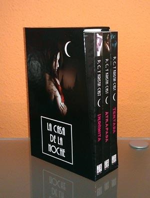CASA DE LA NOCHE, LA (ESTUCHE 3 VOLS.) | 9788498007886 | CAST, P.C; CAST, KRISTIN | Llibreria La Gralla | Librería online de Granollers