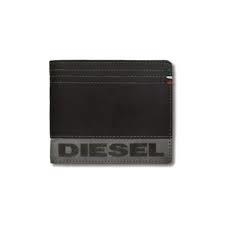 ***CARTERA DIESEL LLETRES COSTURA MARRO  2014  | 8435382708626 | DIE54375 | Llibreria La Gralla | Librería online de Granollers