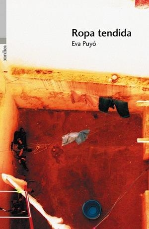 ROPA TENDIDA | 9788496457959 | PUYÓ, EVA | Llibreria La Gralla | Librería online de Granollers