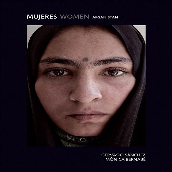 MUJERES  WOMEN | 9788498018011 | SÁNCHEZ, GERVASIO/BERNABÉ, MÒNICA | Llibreria La Gralla | Librería online de Granollers