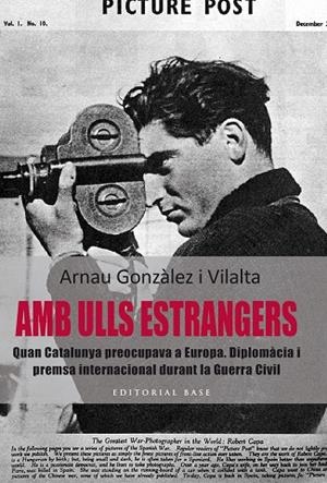 AMB ULLS ESTRANGERS | 9788416166367 | GONZALEZ VILALTA, ARNAU | Llibreria La Gralla | Librería online de Granollers