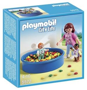 PISCINA DE BOLES PLAYMOBIL CITY LIFE | 4008789055729 | PLAYMOBIL | Llibreria La Gralla | Llibreria online de Granollers