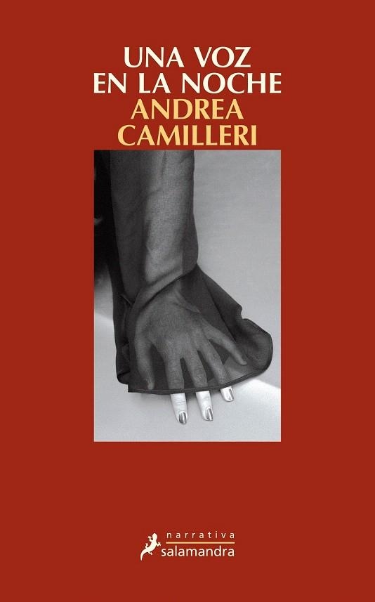 VOZ EN LA NOCHE, UNA | 9788498387445 | CAMILLERI, ANDREA | Llibreria La Gralla | Librería online de Granollers