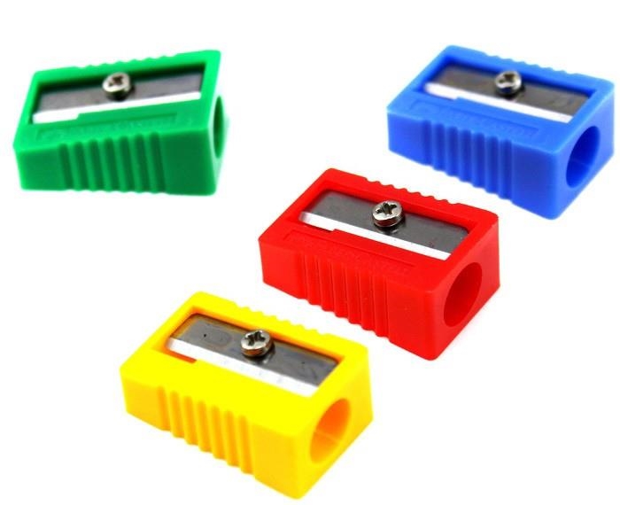 MAQUINETA STAEDTLER PLASTIC COLORS | MA4 | Llibreria La Gralla | Llibreria online de Granollers