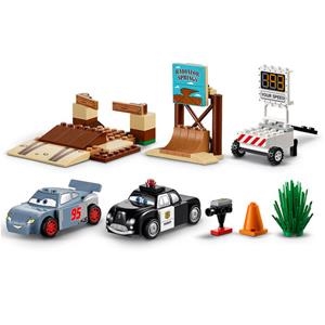 LEGO JUNIORS DISNEY PIXAR CARS | 5702015868808 | LEGO | Llibreria La Gralla | Llibreria online de Granollers