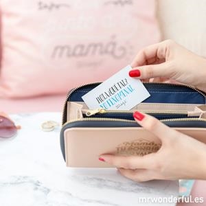 MONEDERO MR. WONDERFUL "MAMA TU SONRISA LO VALE TODO" | 8435460711838 | MR. WONDERFUL | Llibreria La Gralla | Librería online de Granollers