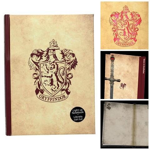 LLIBRETA AMB LLUM HARRY POTTER GRYFFINDOR | 8436535274678 | SD TOYS | Llibreria La Gralla | Librería online de Granollers
