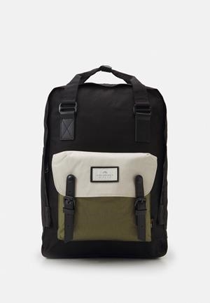 MOTXILLA DOUGHNOUT MACAROON JUNGLE NEGRA CAQUI BEIGE | 4895222507231 | PEPD010JM0352 | Llibreria La Gralla | Librería online de Granollers