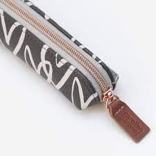 PORTATOT CAROLINE GARDNER NEGRE CORS BLANCS | 5034931212404 | EPC125 | Llibreria La Gralla | Llibreria online de Granollers