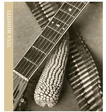 TINA MODOTTI | 9788498448382 | BRANCIFORTE, LAURA / CÁLIZ, DAVID / CASANOVA, ROSA / NATOLI, CLAUDIO / RIBALTA, JORGE / TEJEDA, ISAB | Llibreria La Gralla | Librería online de Granollers