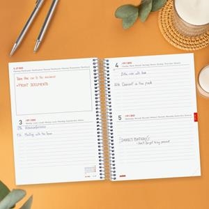 AGENDA 18 MESOS 2023-24 ESPIRAL FINOCAM 2 DIES PÀGINA | 8422952357865 | FINOCAM | Llibreria La Gralla | Llibreria online de Granollers