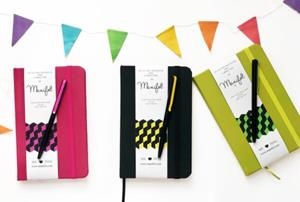 LLIBRETA AMB BOLÍGRAF MANIFOL A6 FLUOR | 7604122095130 | CU3300 | Llibreria La Gralla | Llibreria online de Granollers